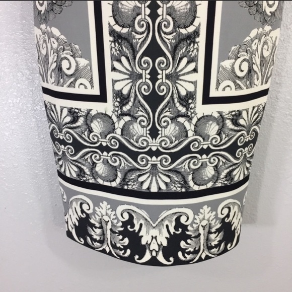 Express damas scroll print tube strapless dress - Picture 5 of 8